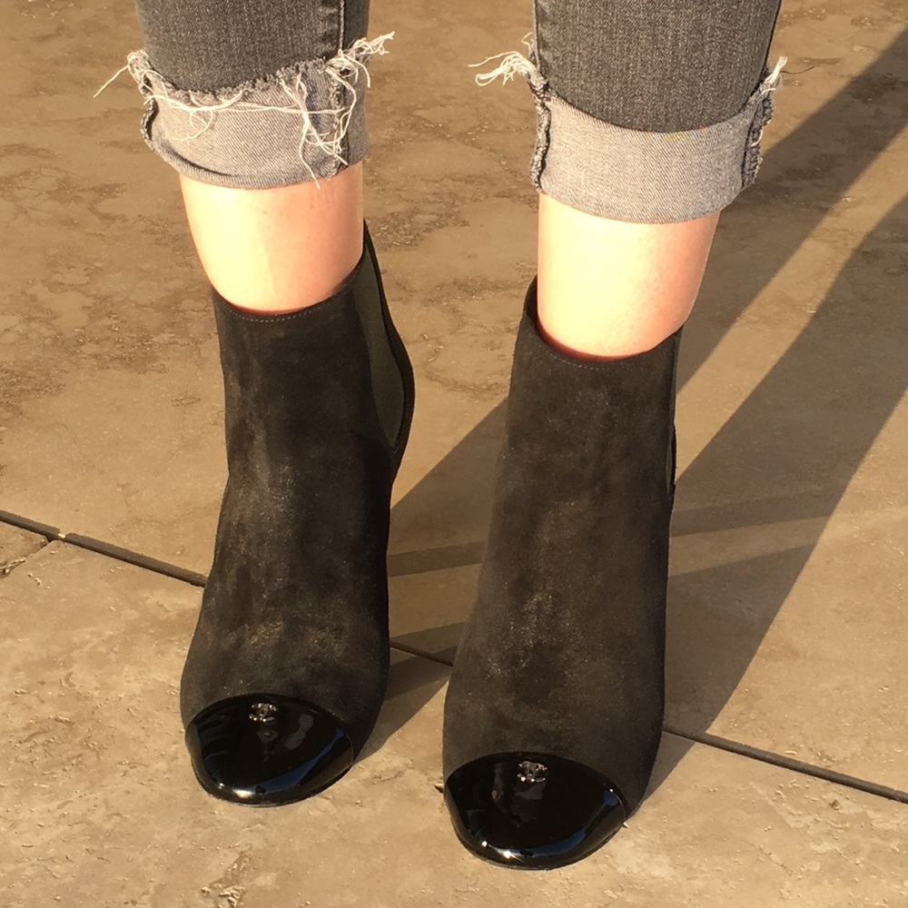 Chanel booties size 39 1/2 but fits size 9/39 also